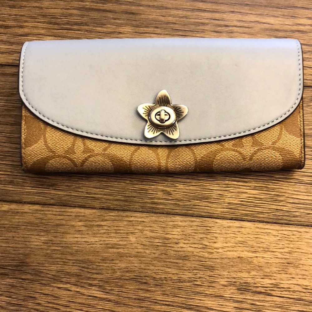 Coach wallet